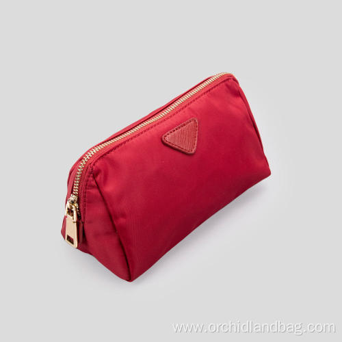 New simple and fashionable hand-held cosmetic bag